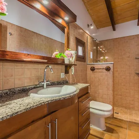 Cas Bujarro By Sunvillas Mallorca Villa *